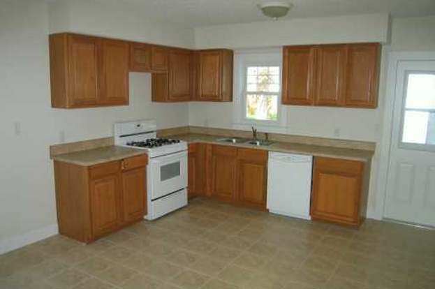 Building Photo - 415 Greenbriar Dr