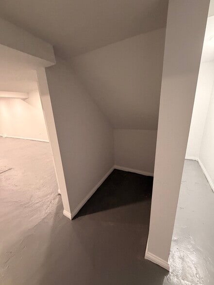 Building Photo - 6741 S Bishop St