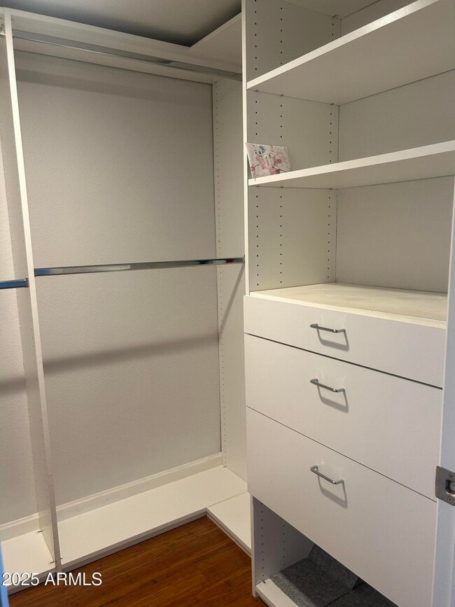 Building Photo - 7760 E Gainey Ranch Rd