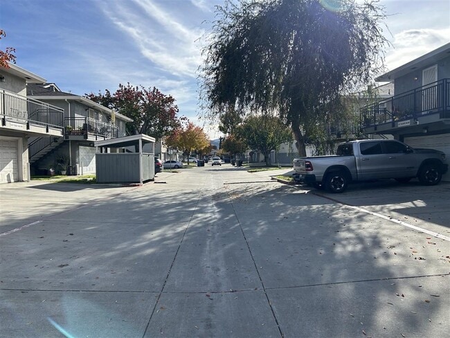 Building Photo - 5486 Tradewinds Walkway
