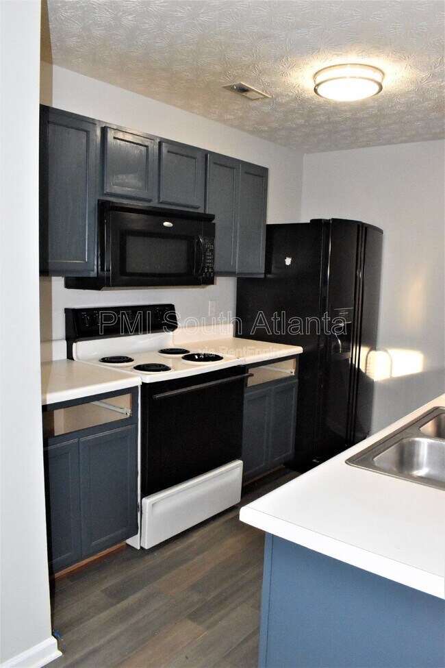 Building Photo - 5798 Strathmoor Manor Cir