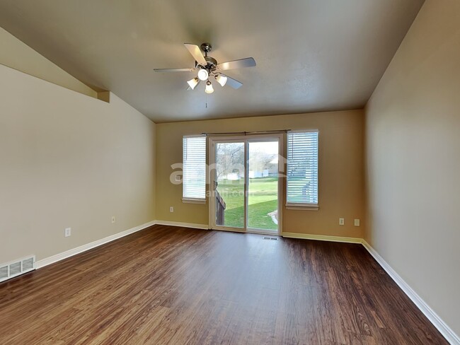 Building Photo - 168 Crystal Bay Dr