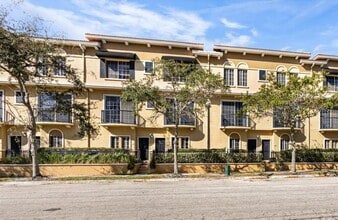 Building Photo - 111 S Sherrill St