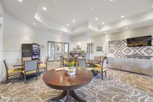 Building Photo - 4735 Eucalyptus Dr