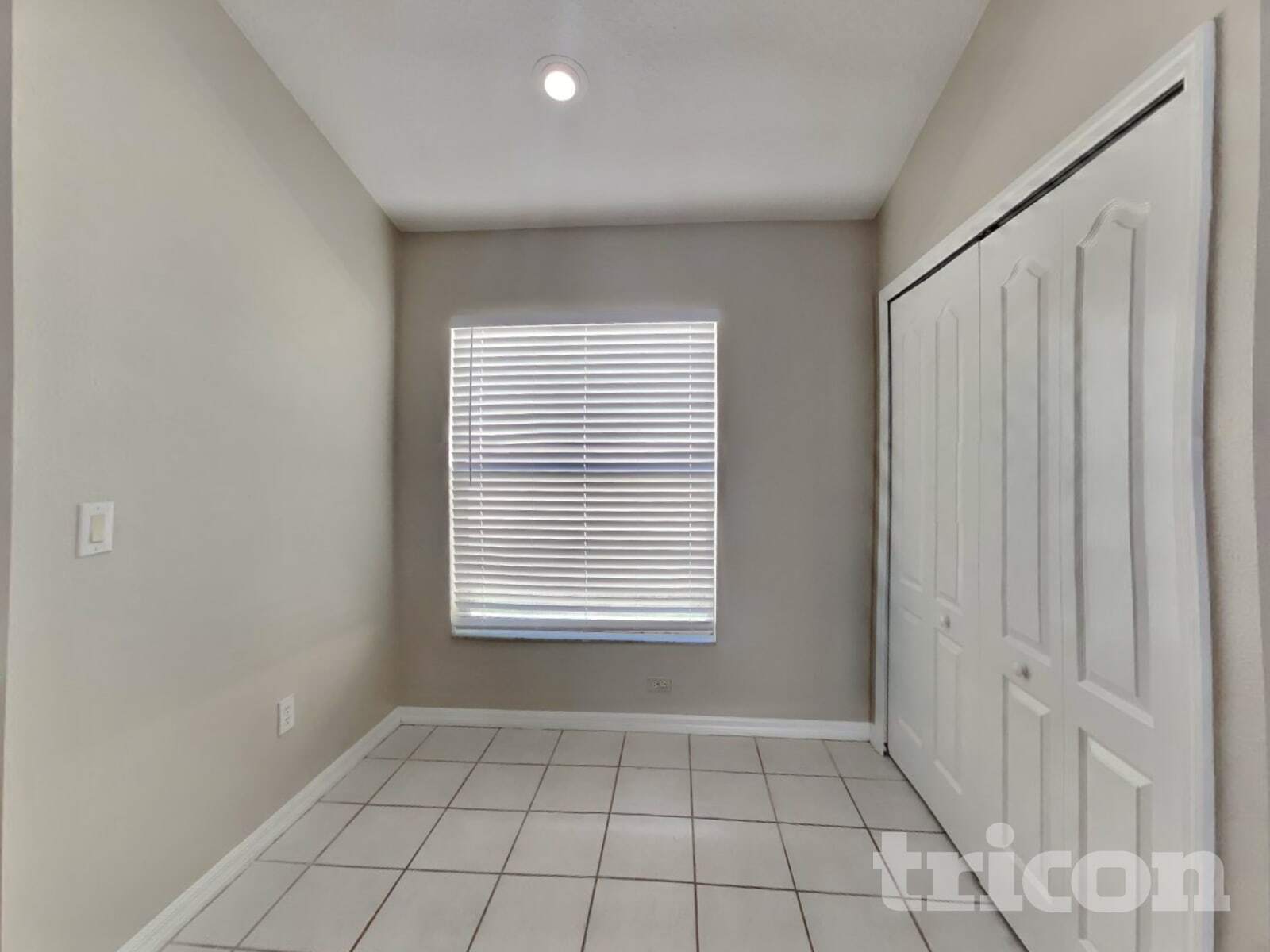 Building Photo - 6944 Crown Lake Dr