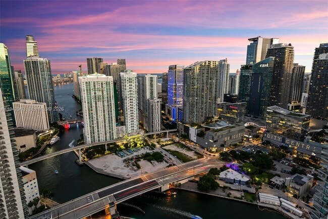 Building Photo - 90 SW 3rd St