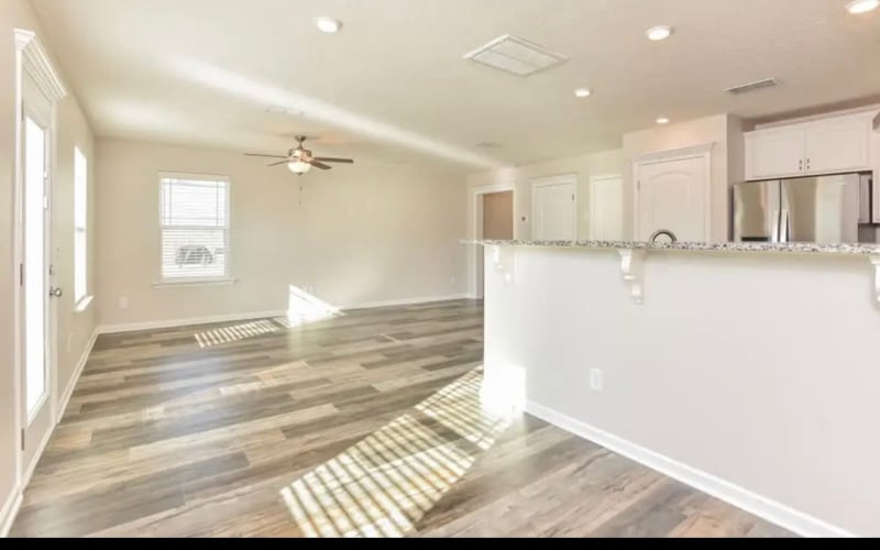 Building Photo - 7333 Maroney Dr