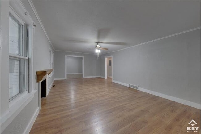 Building Photo - 705 S Pershing Ave