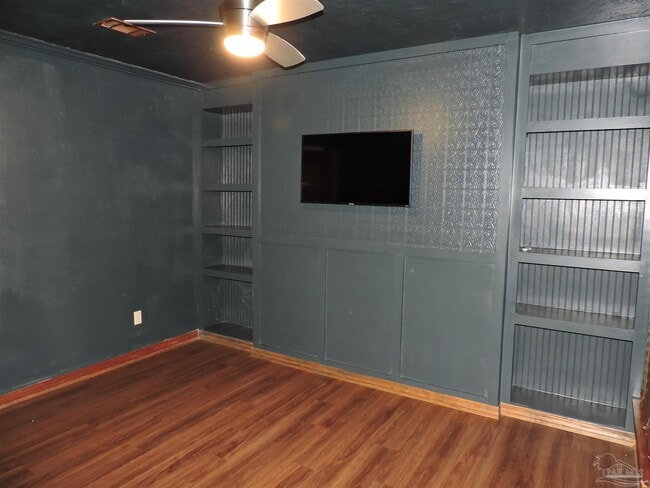 Building Photo - 3223 Windmill Cir