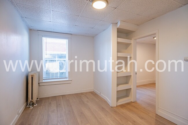 Building Photo - 273-275 S. 400 E. - 1