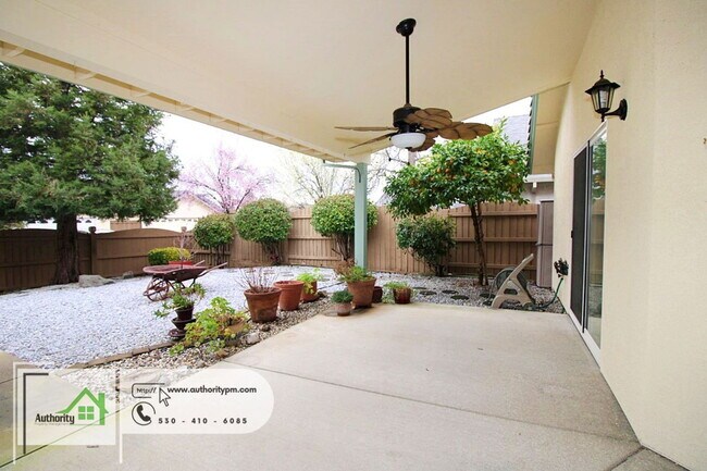 Building Photo - 1720 Capistrano Walk