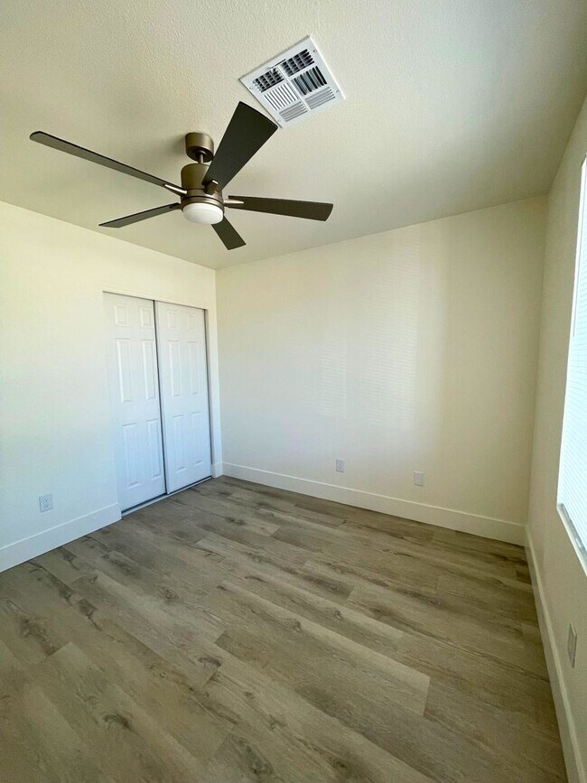 Building Photo - NEWLY RENOVATED 3BD/2BA SINGLE FAMILY HOME IN NORTH LAS VEGAS!