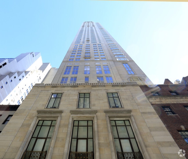 Building Photo - 520 Park Ave
