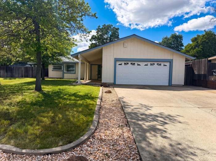 Building Photo - 5901 Small Hill Ct