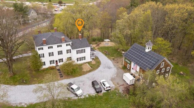 Building Photo - 38 Exeter Rd