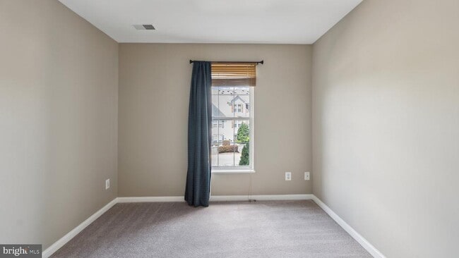 Building Photo - 9304 Witch Hazel Way