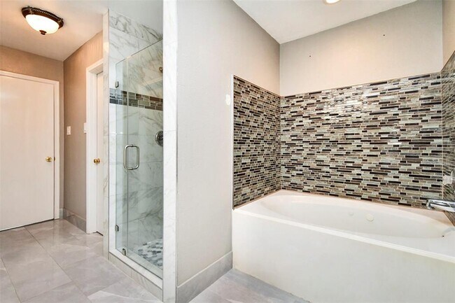 Building Photo - 1430 Acorn Ct