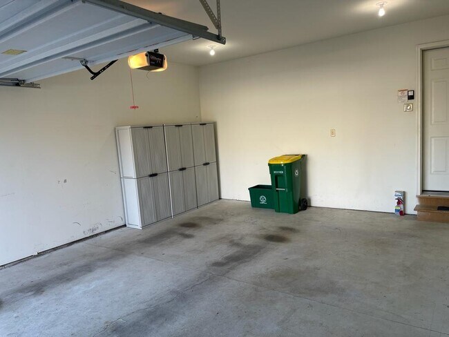 Building Photo - 1588 Kennington Ln