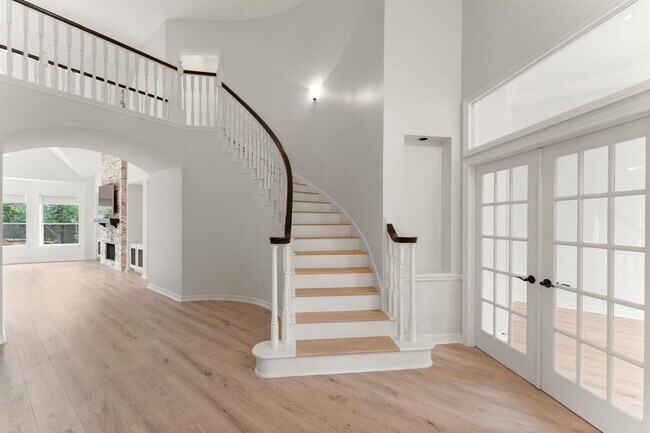 Building Photo - 22 Rillwood Pl