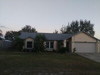 Building Photo - 647 Sagamore Dr