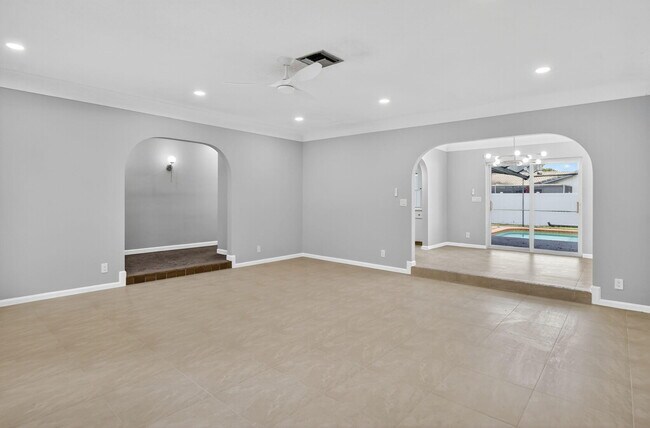 Building Photo - 1544 NW 9th St