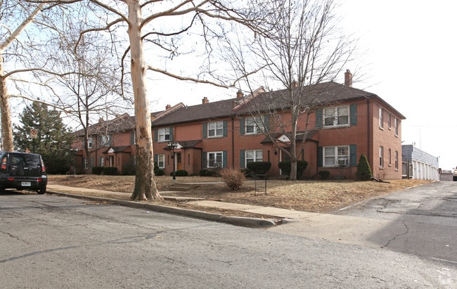 Primary Photo - Washington Apartments