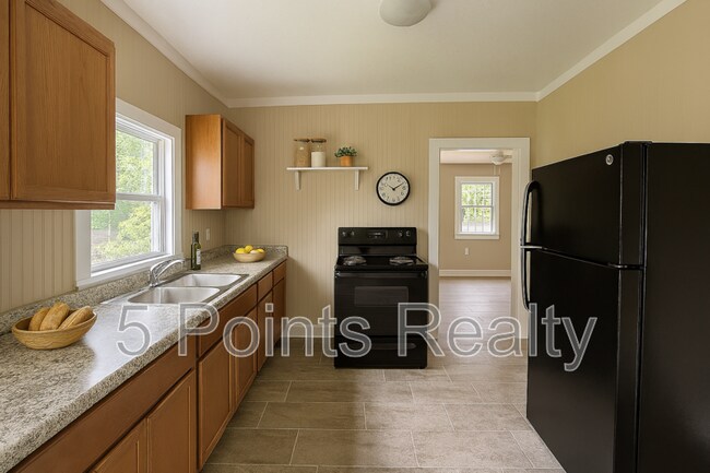 Building Photo - 203 Morrison St