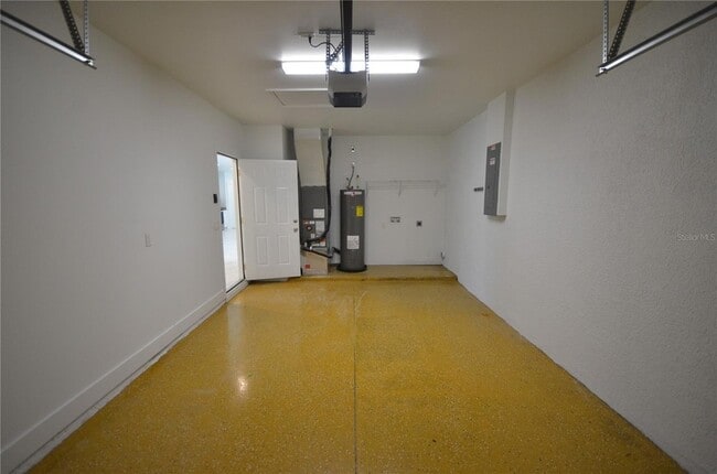 Building Photo - 2197 Davis Ct