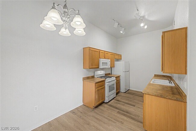 Building Photo - 8805 Jeffreys St