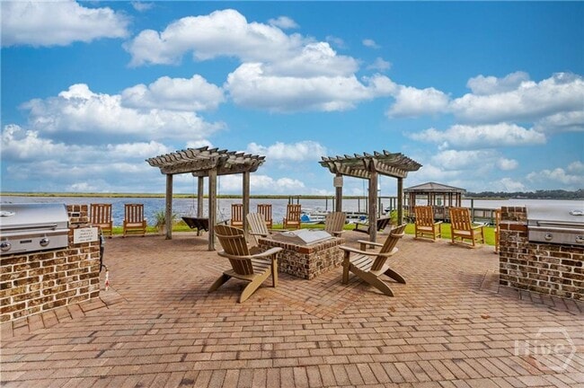 Building Photo - Richmond Hill 3 Bedrooms 2 1/2 Baths with Lagoon View, Screened Porch and Amenities