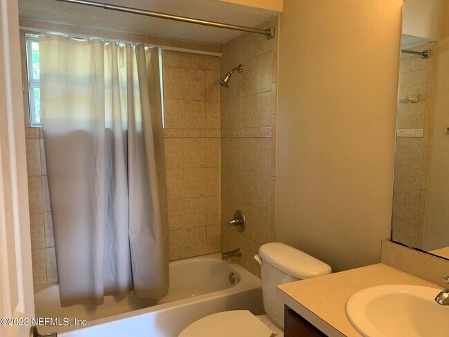 Building Photo - 8384 Chessman Ct