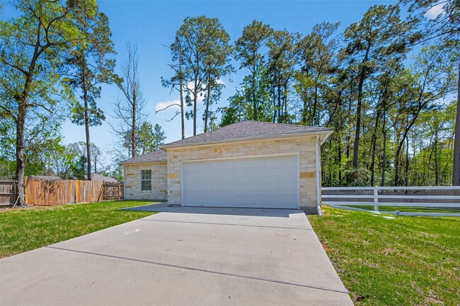 Building Photo - 25106 Morgan Cemetery Rd