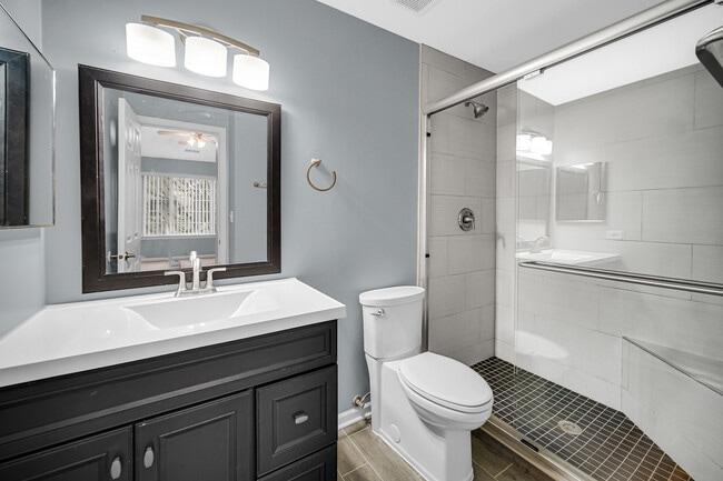 Building Photo - 3473 Ravinia Cir