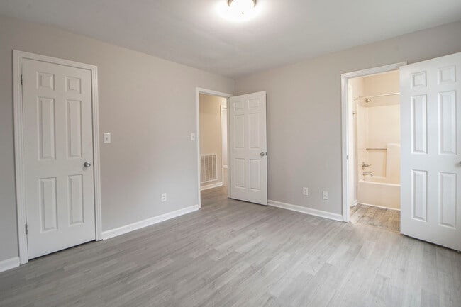 Building Photo - 408 Beasley Dr