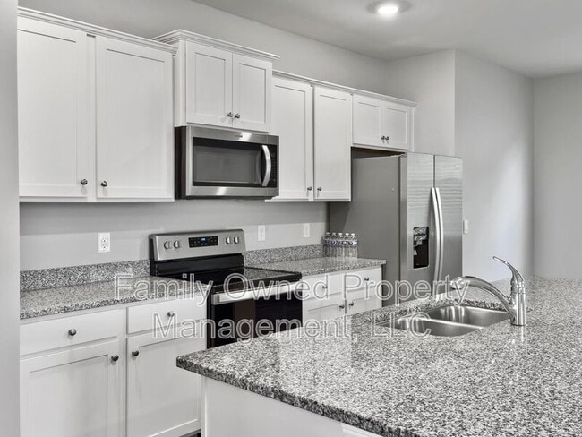 Building Photo - 422 Blue Elderberry Run