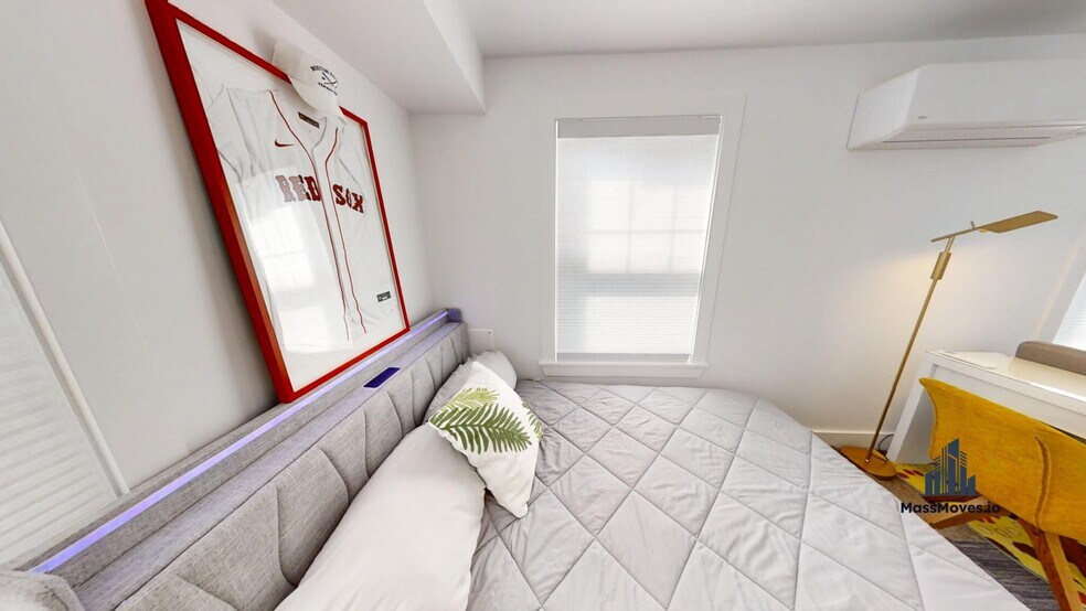 Building Photo - 36 Shepard St