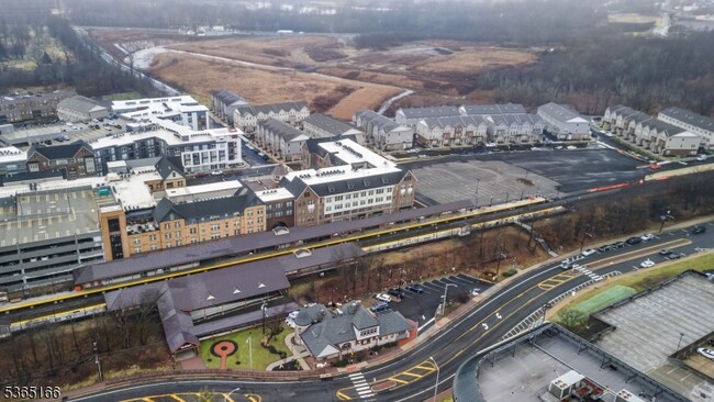 Building Photo - 1006 Station Rd