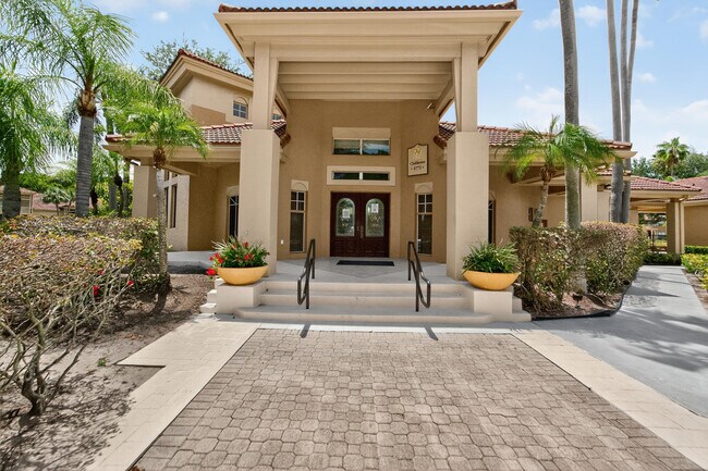 Building Photo - 4807 Via Palm Lakes Via