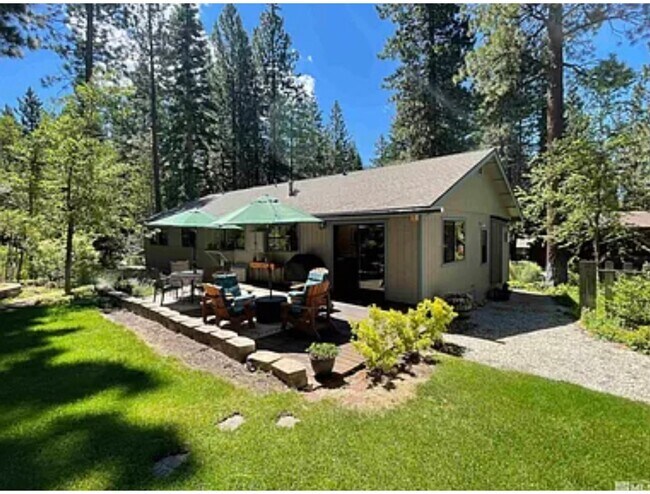 Building Photo - Nice house available now!