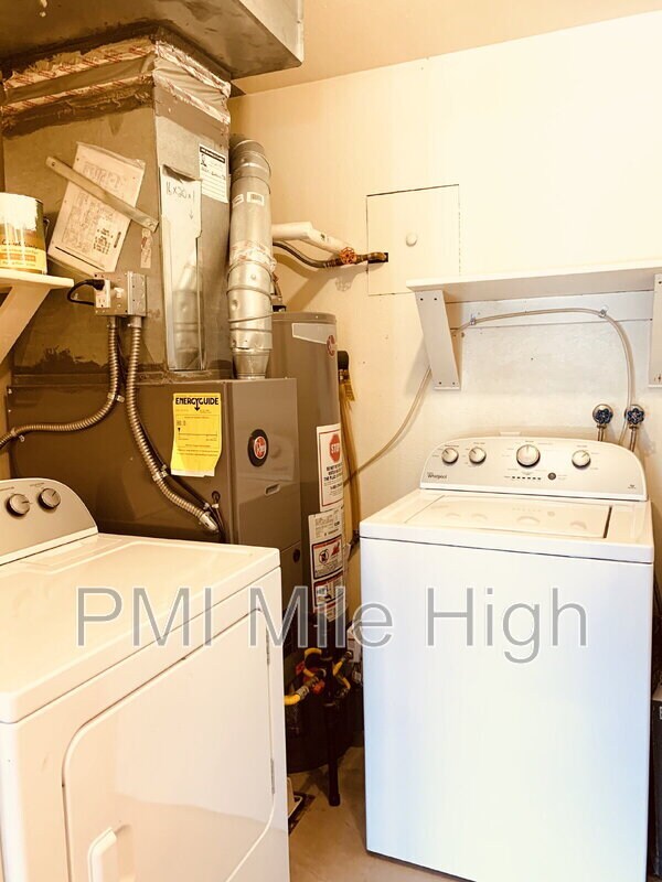 Building Photo - 4245 E 119th Pl