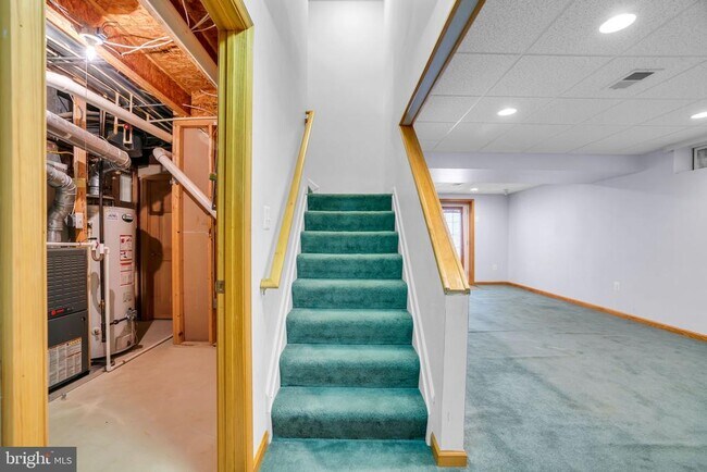 Building Photo - 8142 Tenbrook Dr