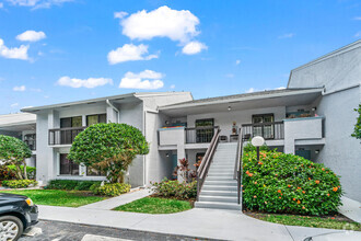 Building Photo - 5054 Golfview Ct