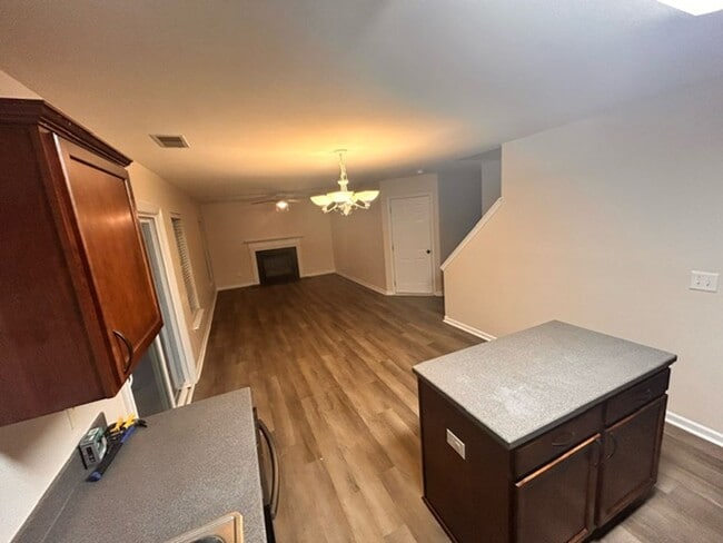 Building Photo - Arbor Oaks Subdivision 4BR 2.5Ba