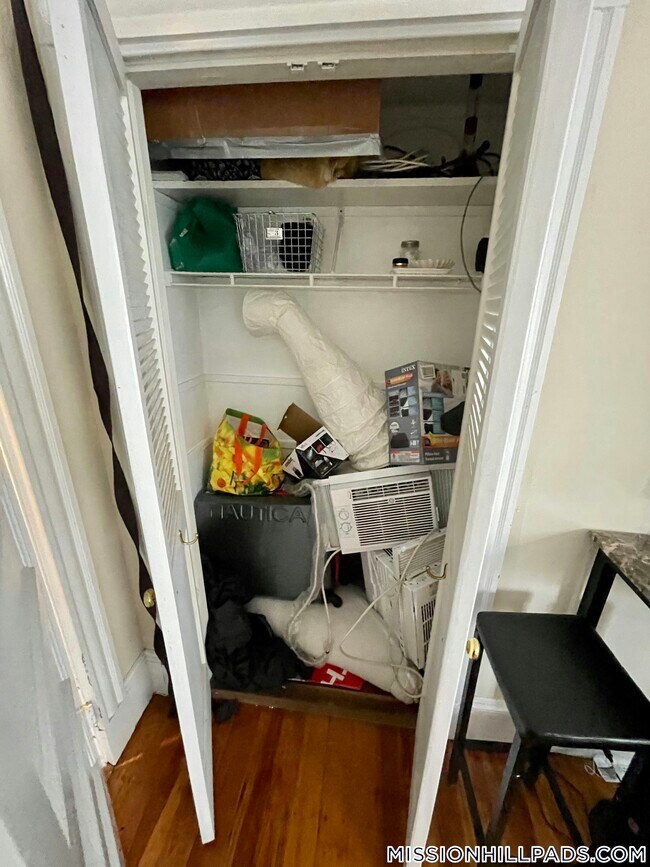 Building Photo - 12 Oswald St