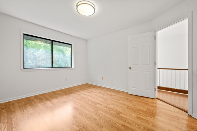 Building Photo - 250 Conestoga Way