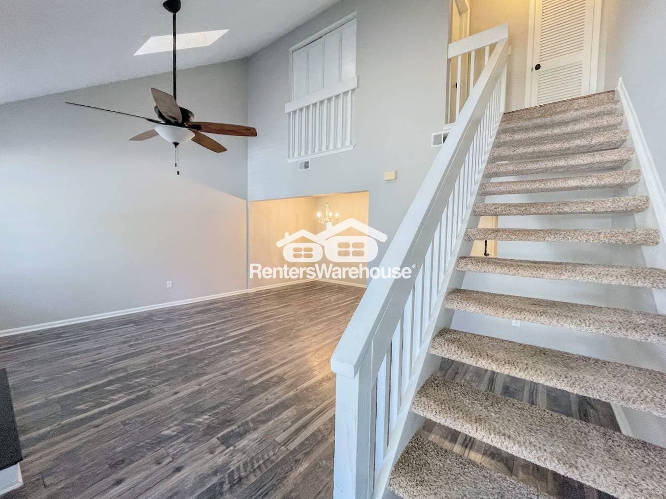 Building Photo - 2421 Sedgewick Dr