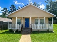 Building Photo - 164 Varsity Cir