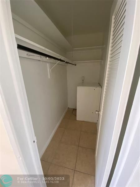 Building Photo - 1030 NW 3rd Ave