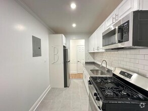 Building Photo - 1 bedroom in ASTORIA NY 11103