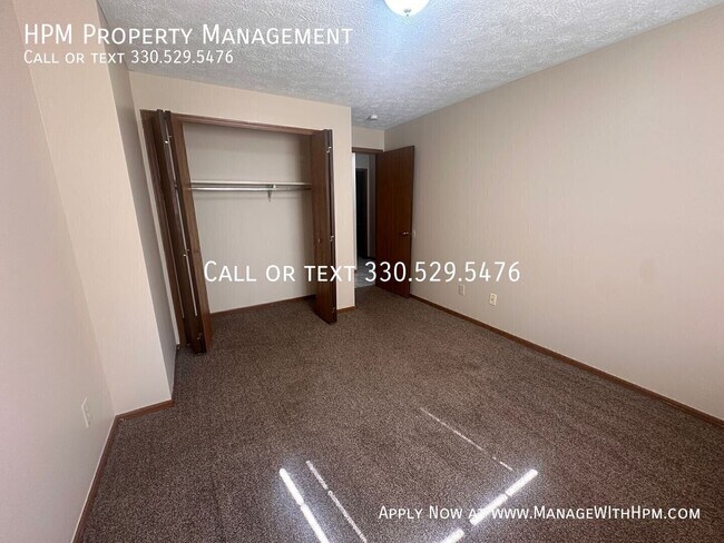Building Photo - 1876 Ledgewood Blvd NE